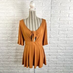 Doe & Rae Mustard Yellow Tie Front Peep Peplum Top